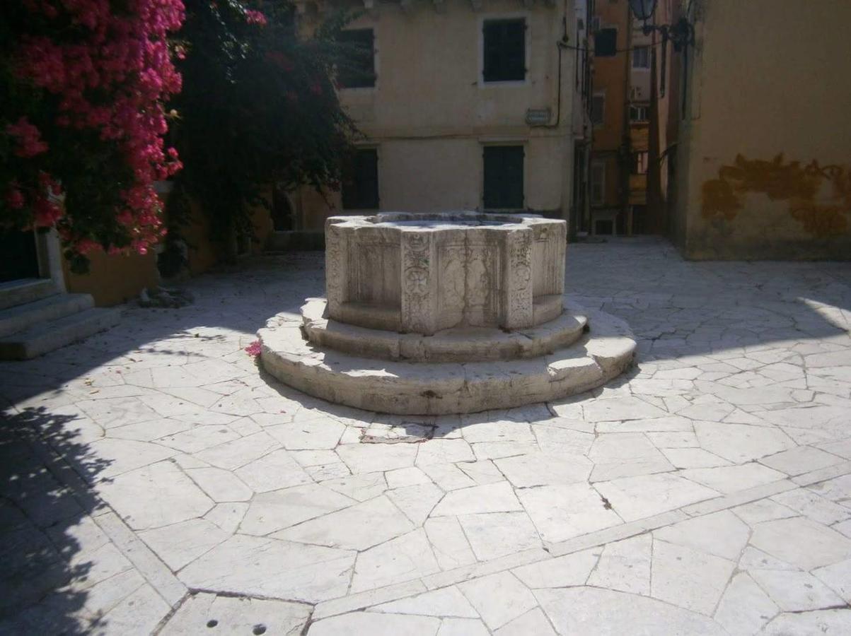 The Well Lägenhet Corfu  Exteriör bild